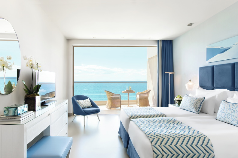 Tiara Holidays - Ikos Oceania - family room with sea view